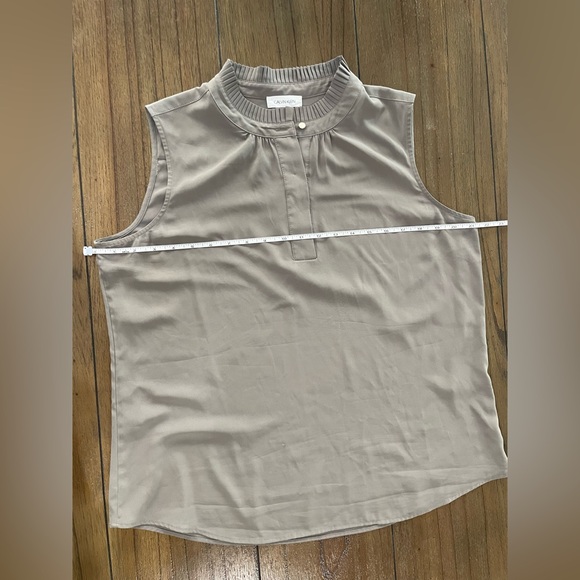 Calvin Klein Gray Mandarin Collar Sleeveless Top - Picture 4 of 5